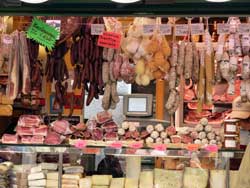 Bozen Südtiroler Spezialitäten auf dem Markt